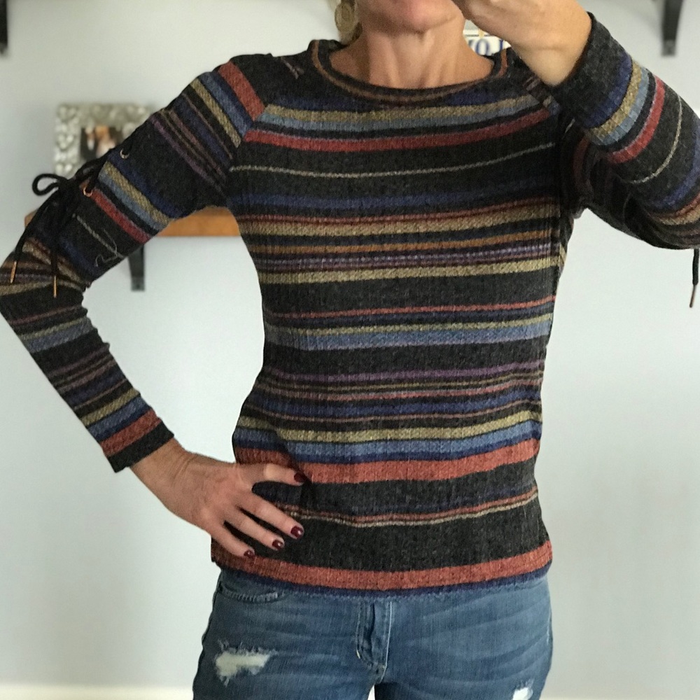 ❤️1 LG❤️Multi Color Stripe Tie Sleeve Top - Picture 3 of 7